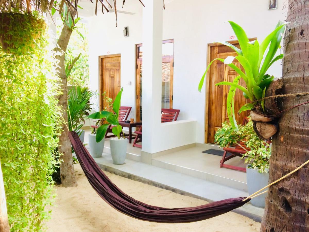 Tropicana Home Stay Arugam Bay Exterior photo